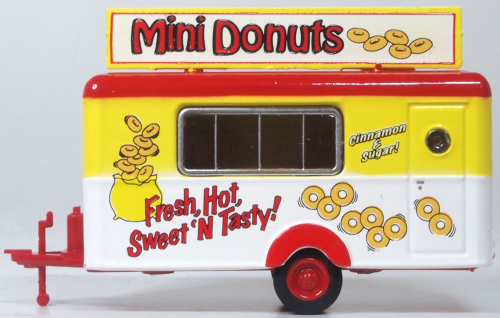 Model of the Mobile Trailer Mini Donuts by Oxford at 1:76 scale.