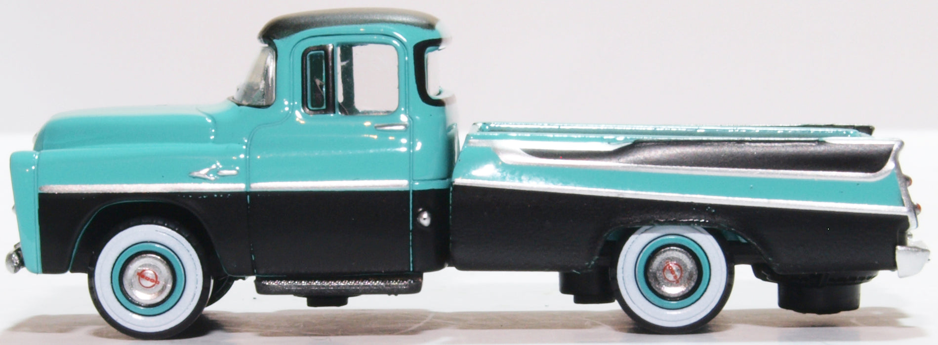 Oxford Diecast Dodge D100 Sweptside Pick Up 1957 Turquoise/Jewel Black 87DP57002