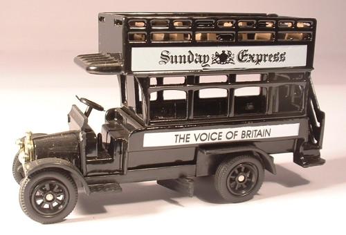 OXFORD DIECAST B048 Sunday Express Oxford Original Bus 1:76 Scale Model Omnibus Theme