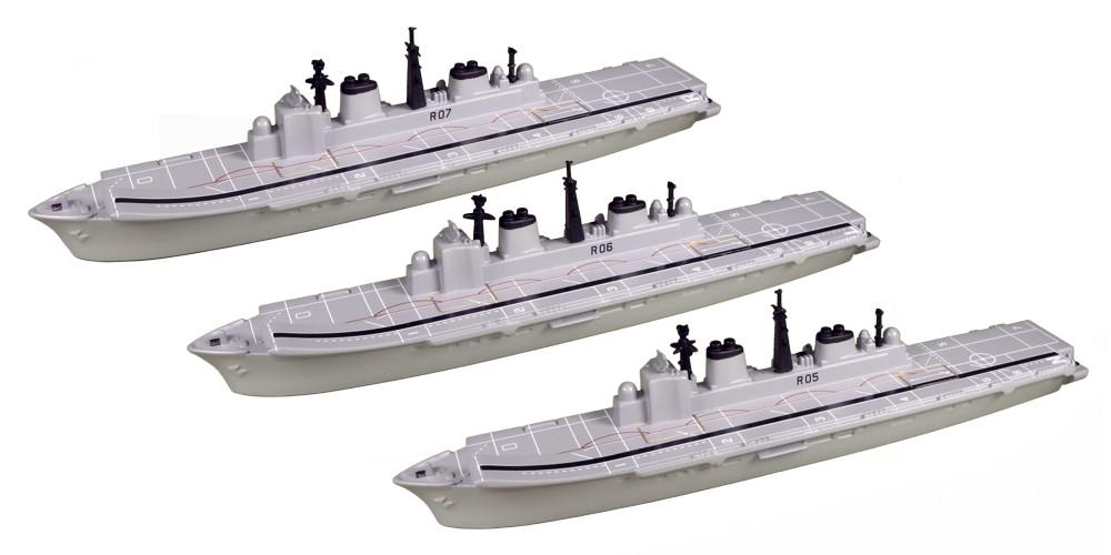 TRIANG TR1P700 Invincible Class Carriers_3 Triang 1:1200 Scale Model Navy Theme