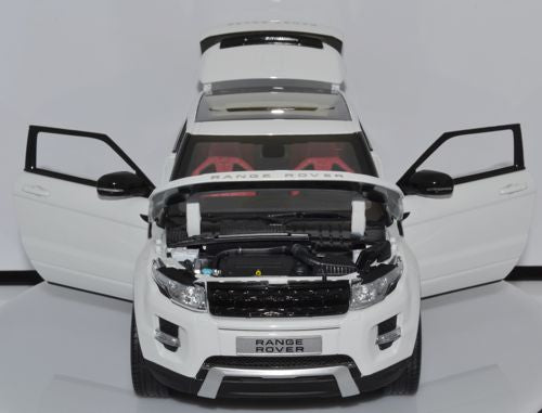 GT AUTOS Land Rover Evoque White - 1:18 Scale