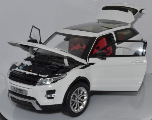 GT AUTOS Land Rover Evoque White - 1:18 Scale