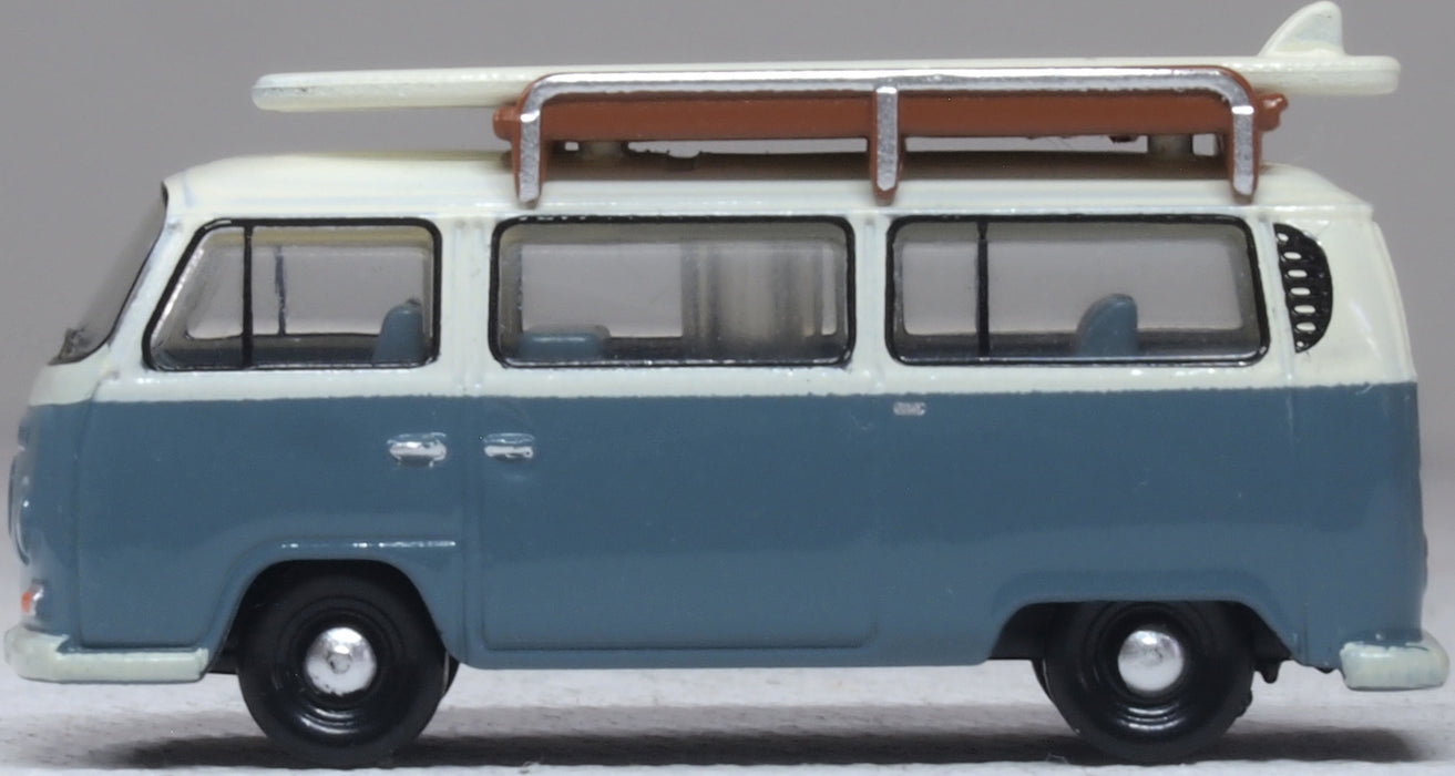 Oxford Diecast VW T2 Bus/Surfboards Fiord Blue/Arcona White 1:120