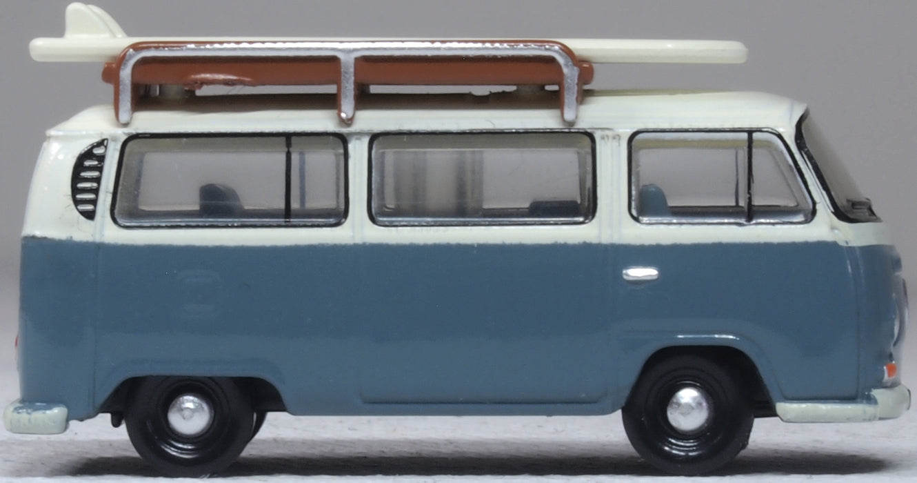 Oxford Diecast VW T2 Bus/Surfboards Fiord Blue/Arcona White 1:120