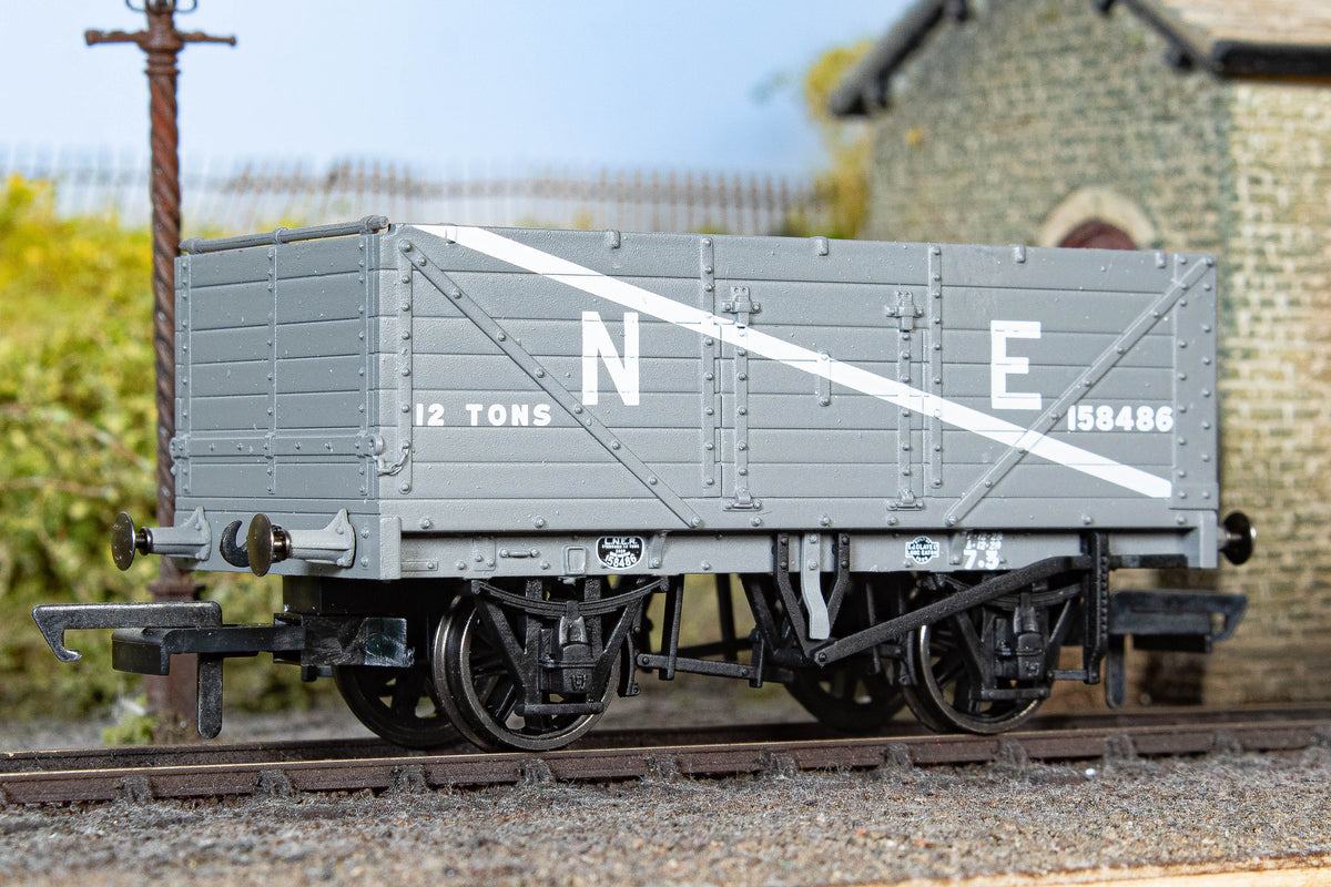 20247PlankWagon-1_1200x800.jpg