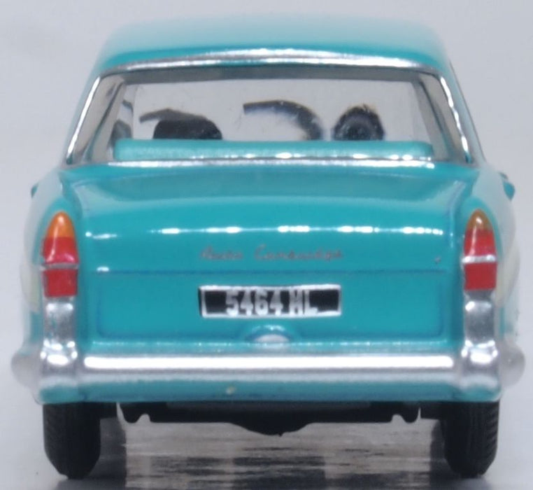 Oxford Diecast 76ACF006 Austin Cambridge Fern Green and Snowberry White 1:76 scale model Rear.