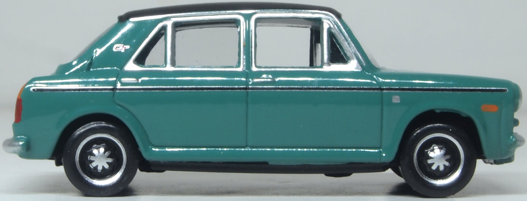 Oxford Diecast Austin 1300 GT Aqua 1:76 Scale