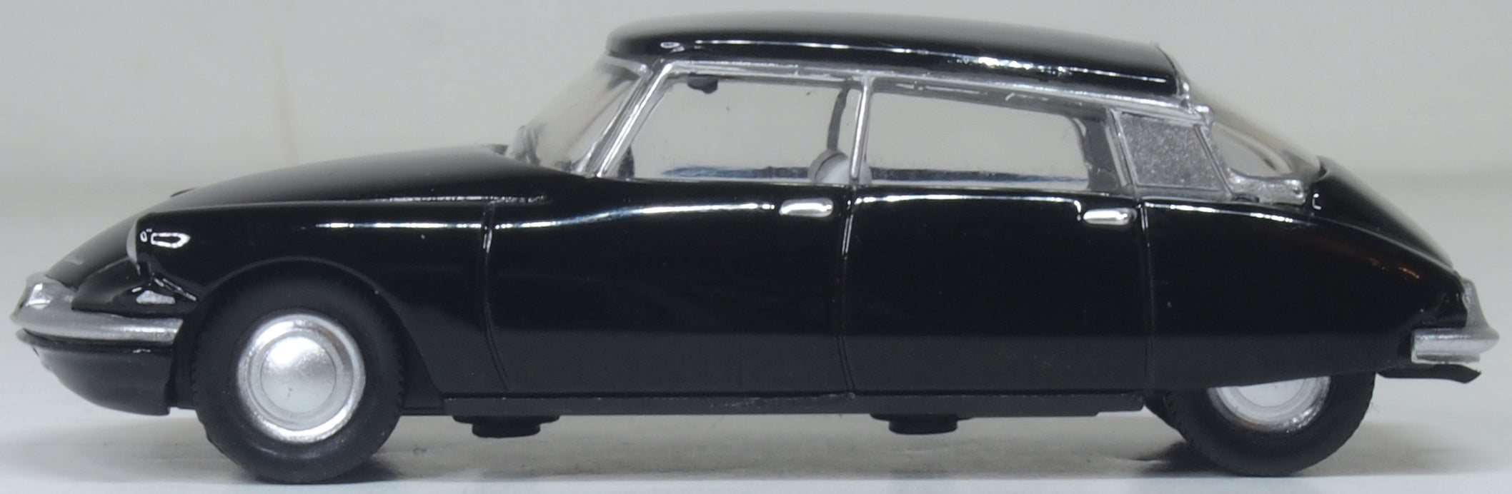 Oxford Diecast Citroen DS19 Black 1:76