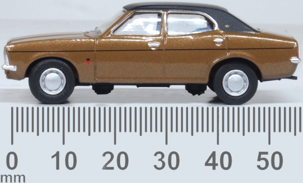Oxford Diecast Ford Cortina Mk3 Tawny