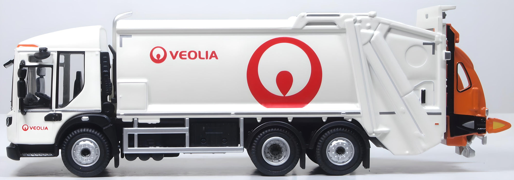 Oxford Diecast Veolia Dennis Eagle Olympus Refuse Truck 1:76 scale Left