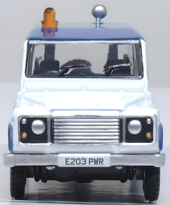 Oxford Diecast 1:76 Scale OO 76DEF019 British Gas Land Rover Defender LWB Station Wagon Front