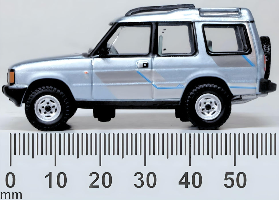 xford Diecast 1:76 Scale Land Rover Discovery 1 Mistrale 76DS1002 measurements