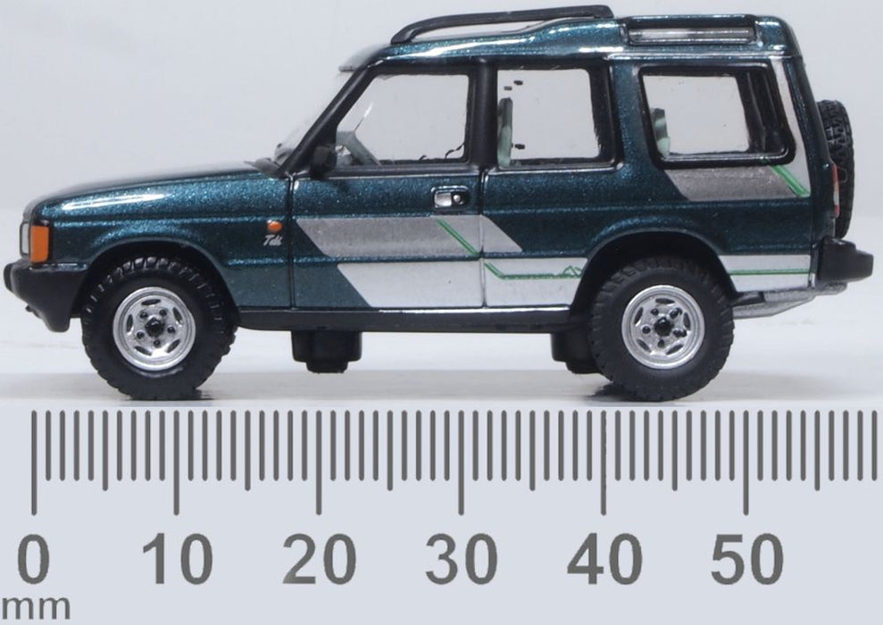 Model of the Land Rover Discovery 1 Marseilles by Oxford at 1:76 scale.