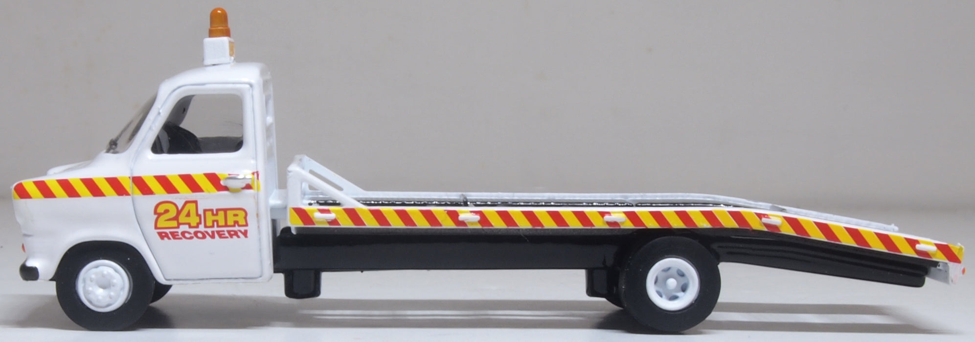 Oxford Diecast Ford Transit Recovery 24 Hr Recovery 1:76
