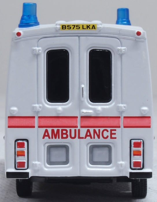 Oxford Diecast Bedford CF Hanlon Ambulance Merseyside Ambulance Service 1:76
