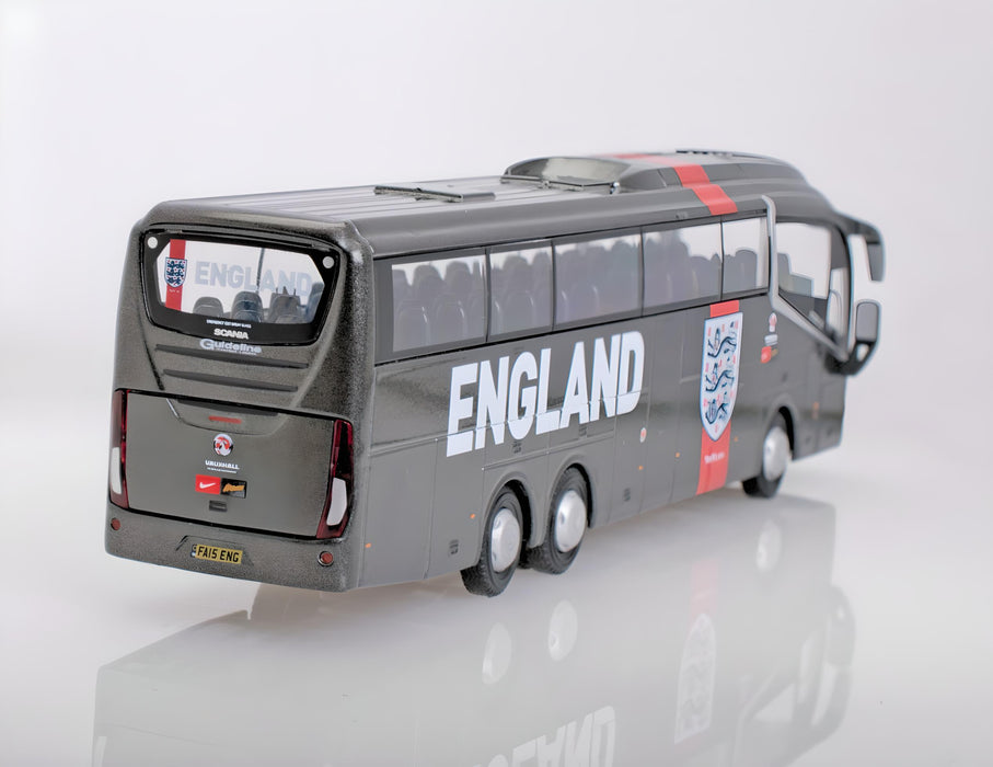 Oxford Diecast 76IR6005 England Football Team Coach 1:76 Scale Rear