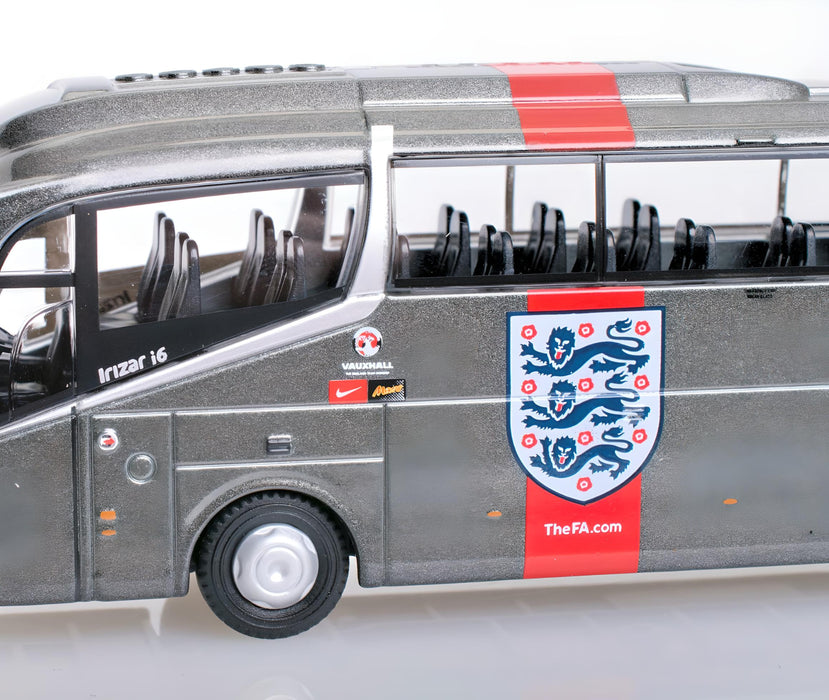 Oxford Diecast 76IR6005 England Football Team Coach 1:76 Scale Side Printing