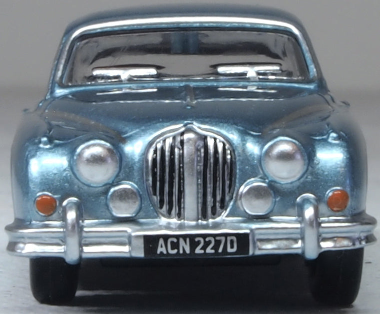 Oxford Diecast Jaguar MK2 Opalescent Silver Blue 1:76
