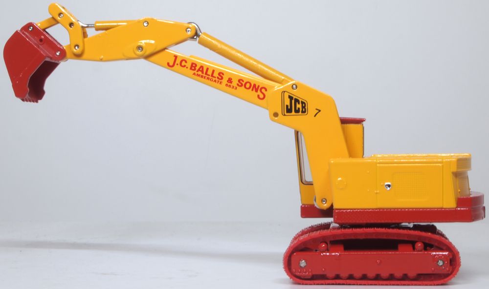Oxford Diecast JCB 7 J C Balls & Sons 1:76