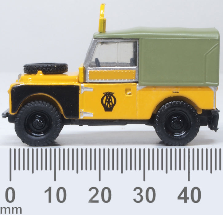Model of the Land Rover Series I 88" Canvas AA Highland Patrol by Oxford at 1:76 scale.