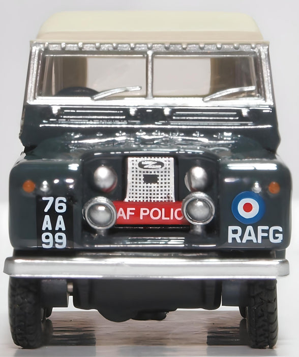 Oxford Diecast Land Rover Series II SWB Canvas Raf Police -1:76 Scale 76LR2S007 Front