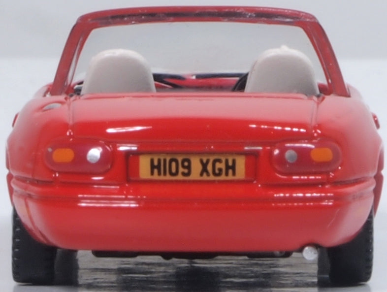 Oxford Diecast Mazda MX5 Mk1 (open) Classic Red