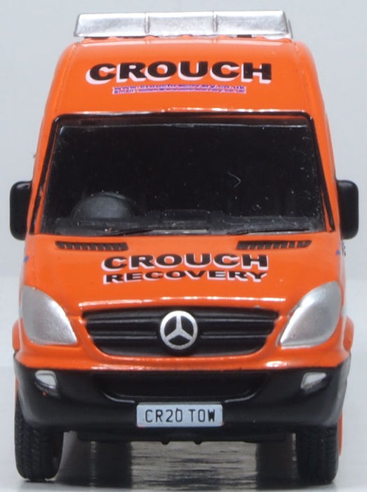 Model of the Mercedes Sprinter Van Crouch Recovery by Oxford at 1:76 scale.