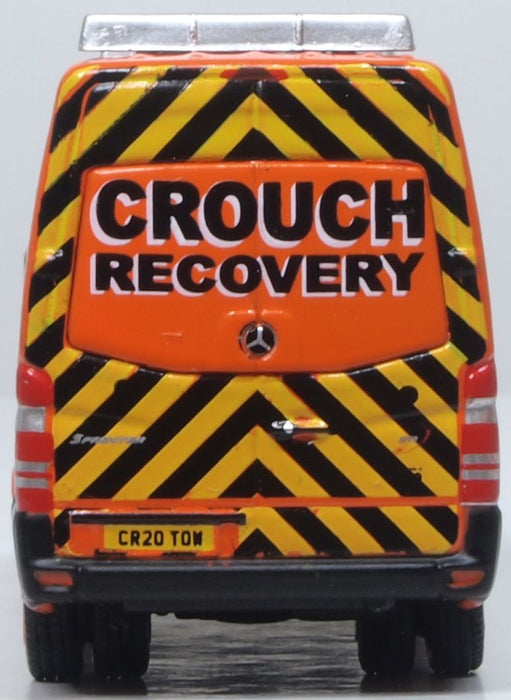 Model of the Mercedes Sprinter Van Crouch Recovery by Oxford at 1:76 scale.