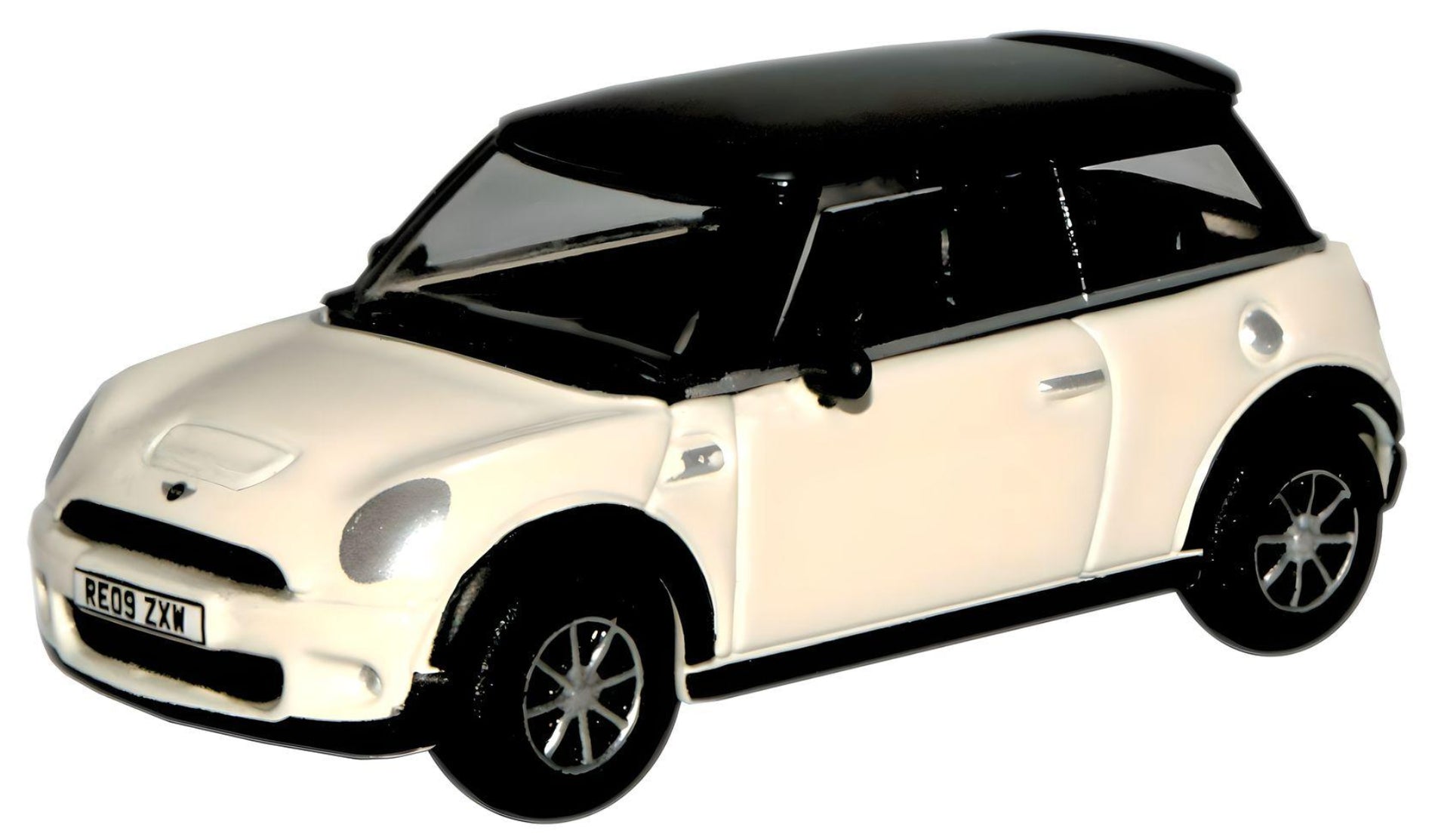 Oxford Diecast Pepper White New Mini - 1:76 Scale