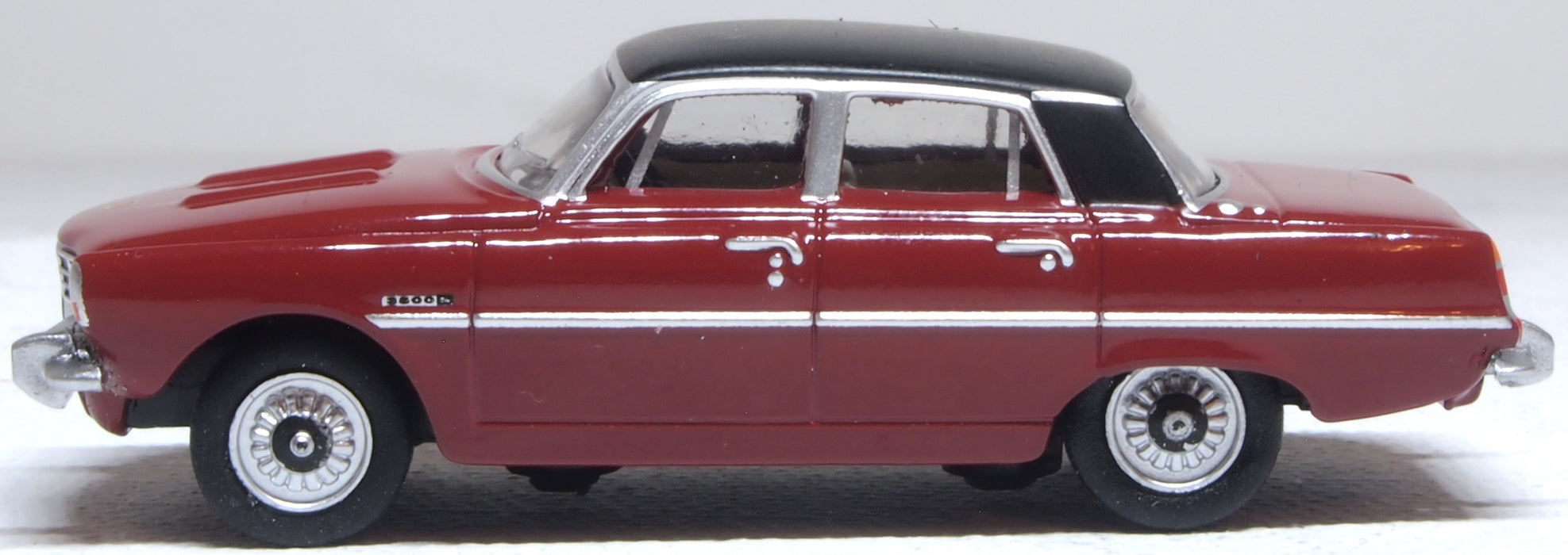 Oxford Diecast Rover P6 Brigade Red 1:76