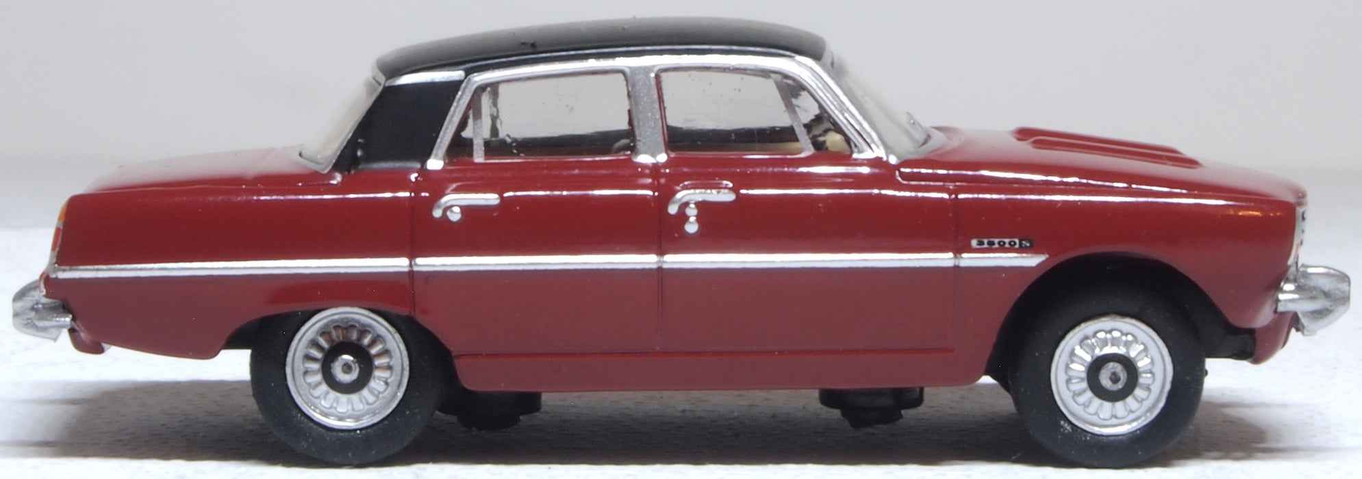 Oxford Diecast Rover P6 Brigade Red 1:76