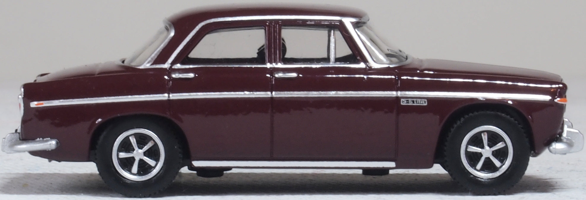 Oxford Diecast Rover P5B Bordeaux Red 1:76