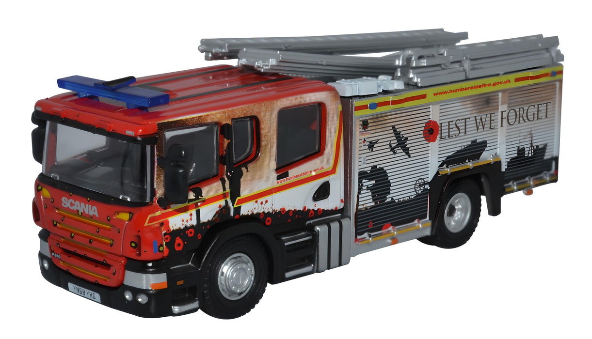OXFORD DIECAST 76SFE011 Humberside Fire and Rescue Pump Ladder Lest We Forget Poppy Day 1:76 Scale Model Emergency Theme