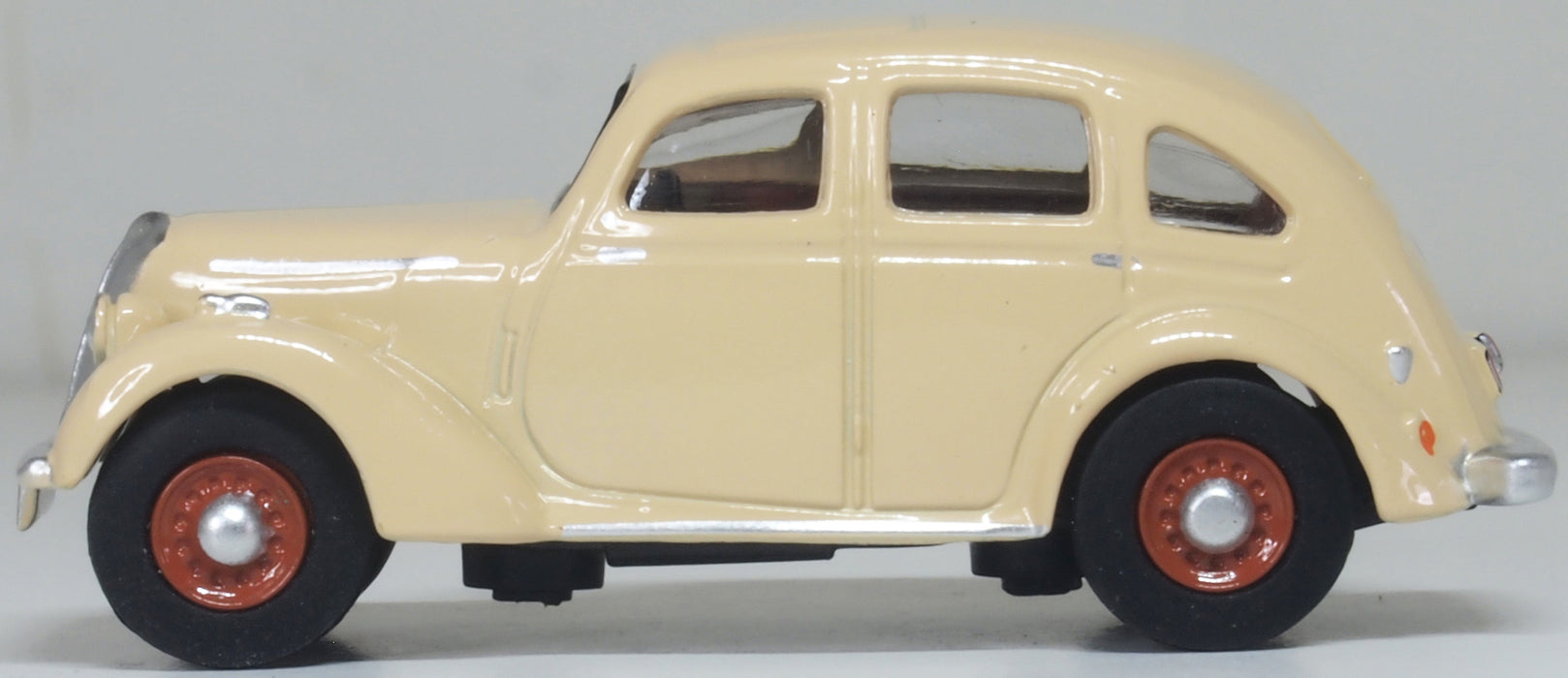 Oxford Diecast Standard Flying Twelve Fawn 1:76