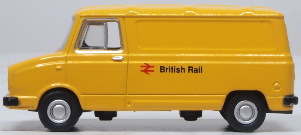 Model of the Sherpa Van British Rail by Oxford at 1:76 scale.