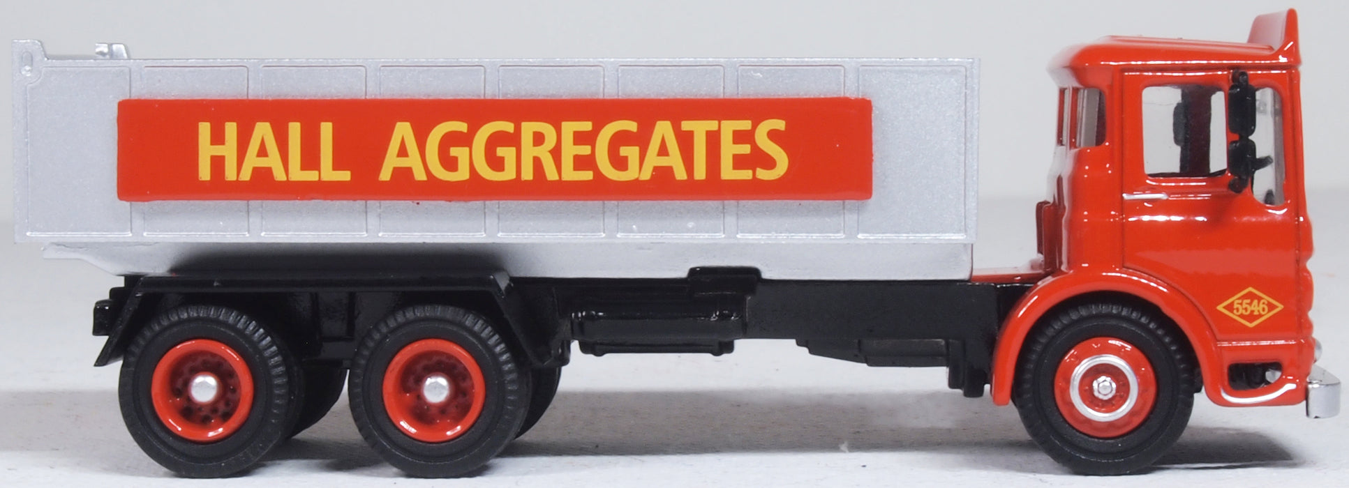 Oxford Diecast Aec Tipper Hall Aggregates 1:76