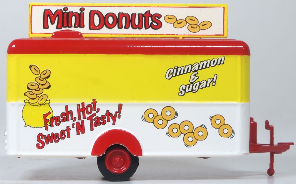 Model of the Mobile Trailer Mini Donuts by Oxford at 1:76 scale.