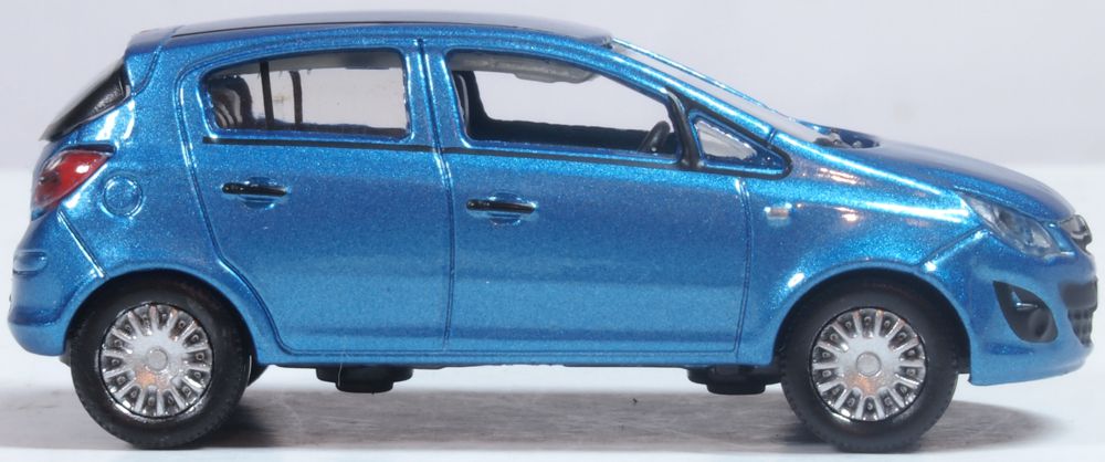 Oxford Diecast 76VC005 Vauxhall Corsa Oriental Blue 1:76 Scale Right