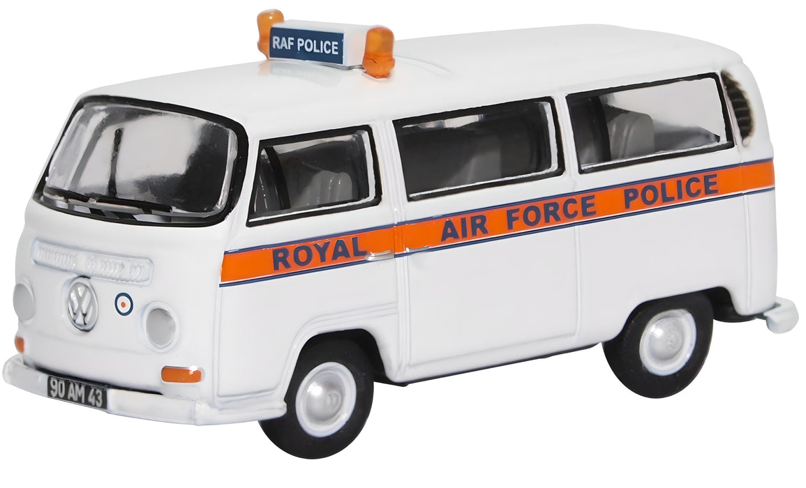 76VW031 1:76 Scale Volkswagen Bay Window Type 2 T2 RAF Police