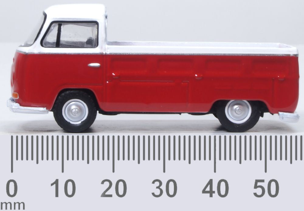 VW TYPE 2 (T1) BUS PICK UP 1967 WHITE/GREEN 2 TONE 1:24 MotorMax Auto VW TYPE 2 (T1) BUS PICK UP 1967 WHITE/GREEN 2 TONE 1:24 MotorMax Auto