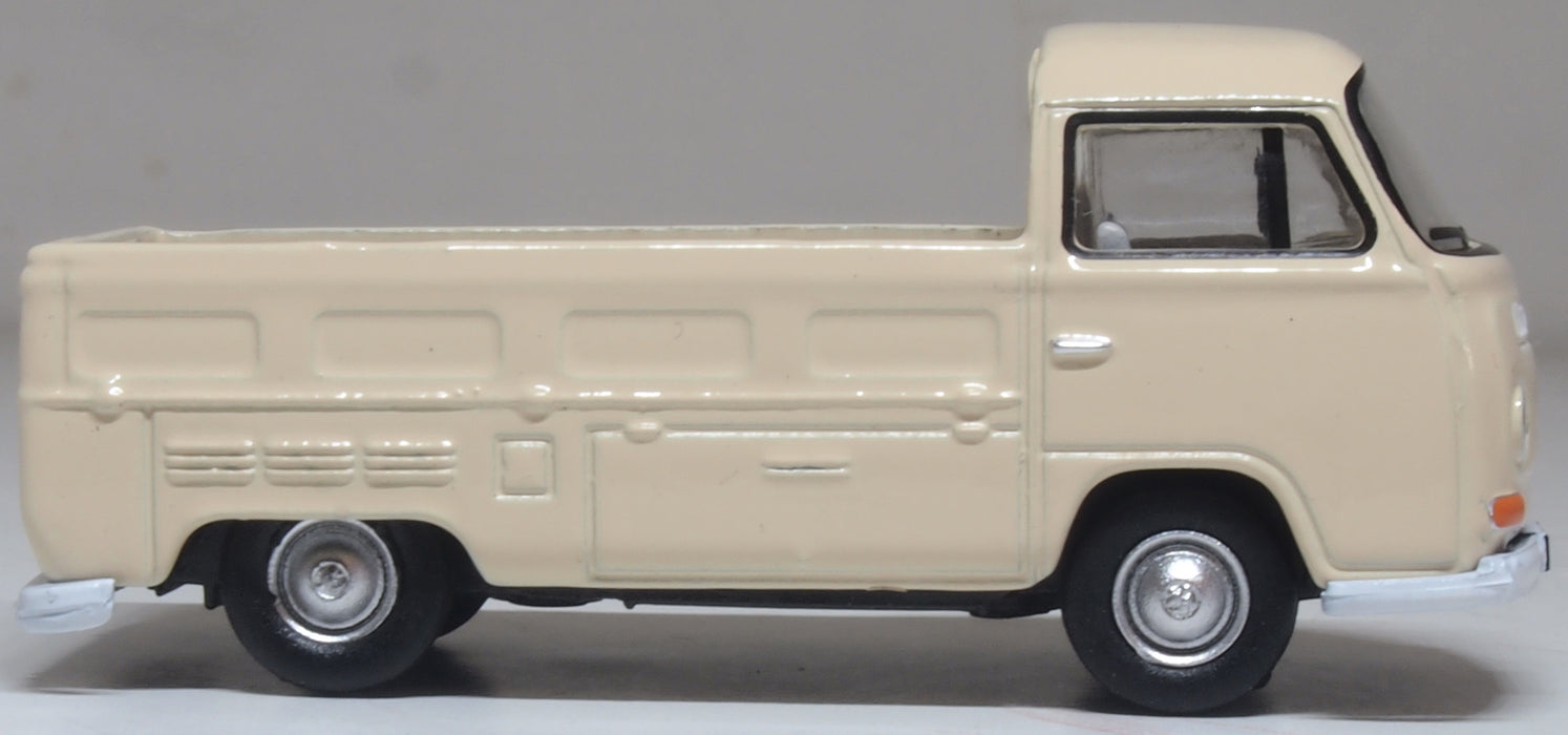 Oxford Diecast VW T2 Bay Window Pick Up Dakota Beige 1:76