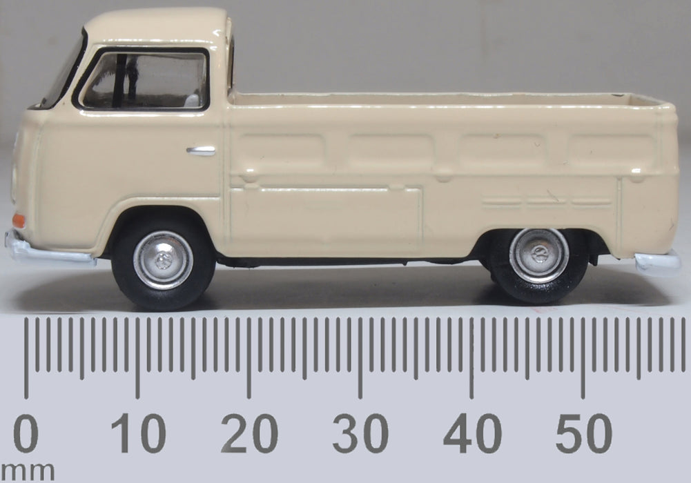 Oxford Diecast VW T2 Bay Window Pick Up Dakota Beige 1:76