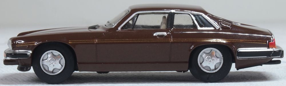 Oxford Diecast Jaguar XJS Grosvenor Brown 1:76