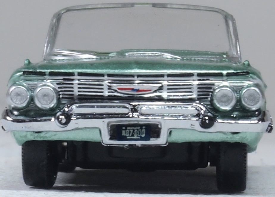 Oxford Diecast 1961 Chevrolet Impala Convertible Arbor Green 1:87