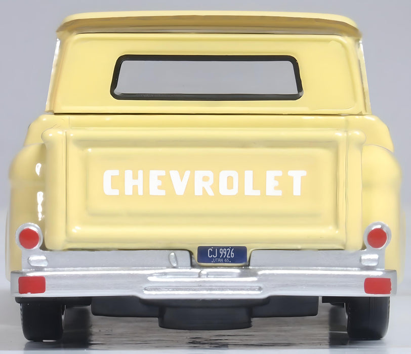 Oxford Diecast Chevrolet Stepside Pick Up 1965 Yellow 1:87  Scale Rear