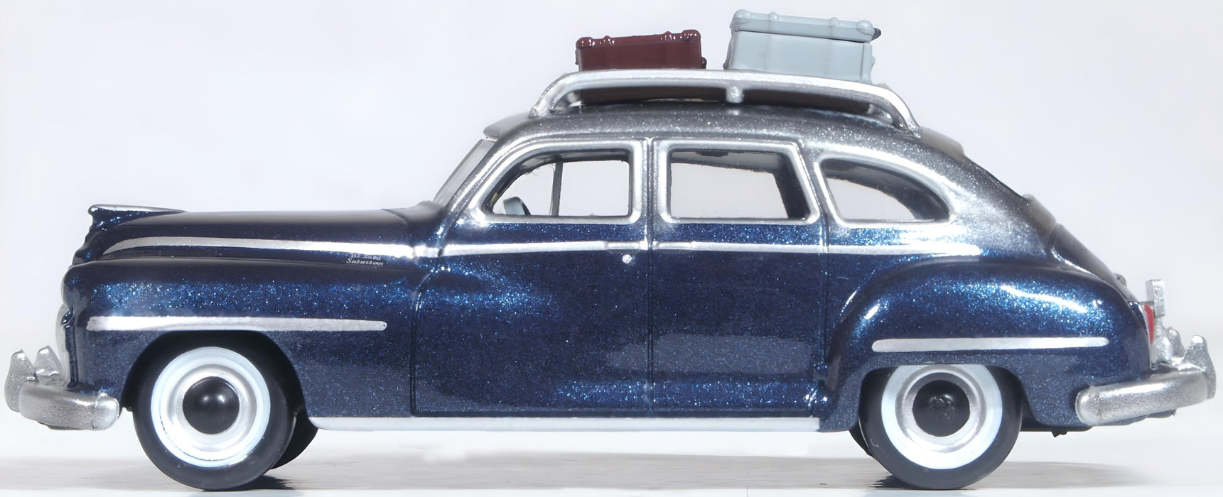 Oxford Diecast Desoto Suburban 1946-48 Butterfly Blue and Crystal Gray 1:87 Scale Left