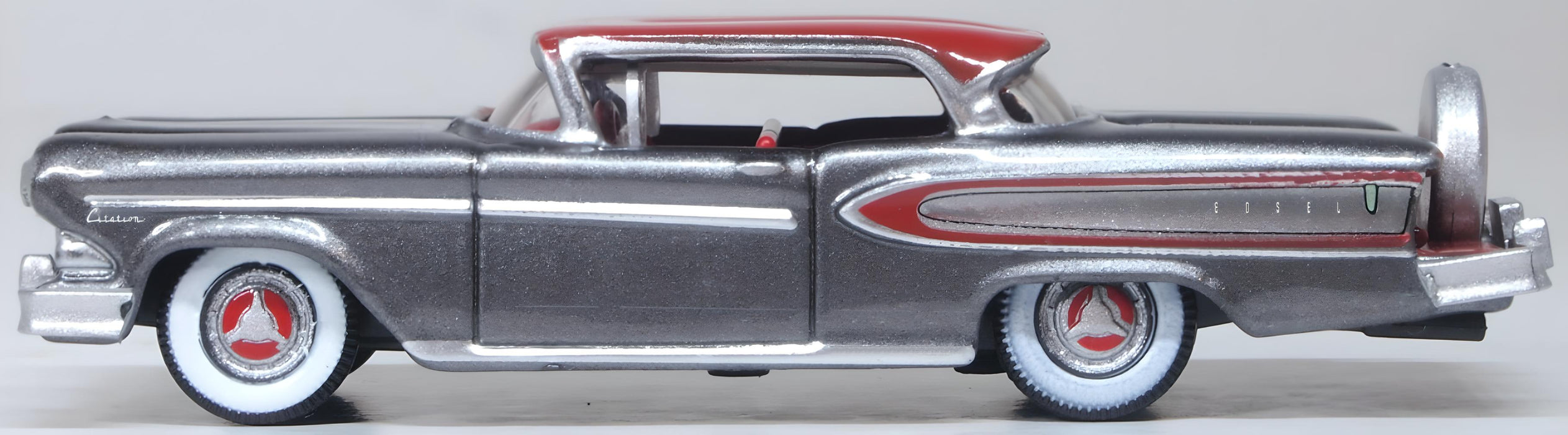 Oxford Diecast Silver Gray Ember Red Edsel Citation 1958 87ED58008 Left