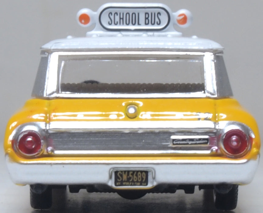 Oxford Diecast 1964 Ford Country Station Wagon  Central School Bus 1:87