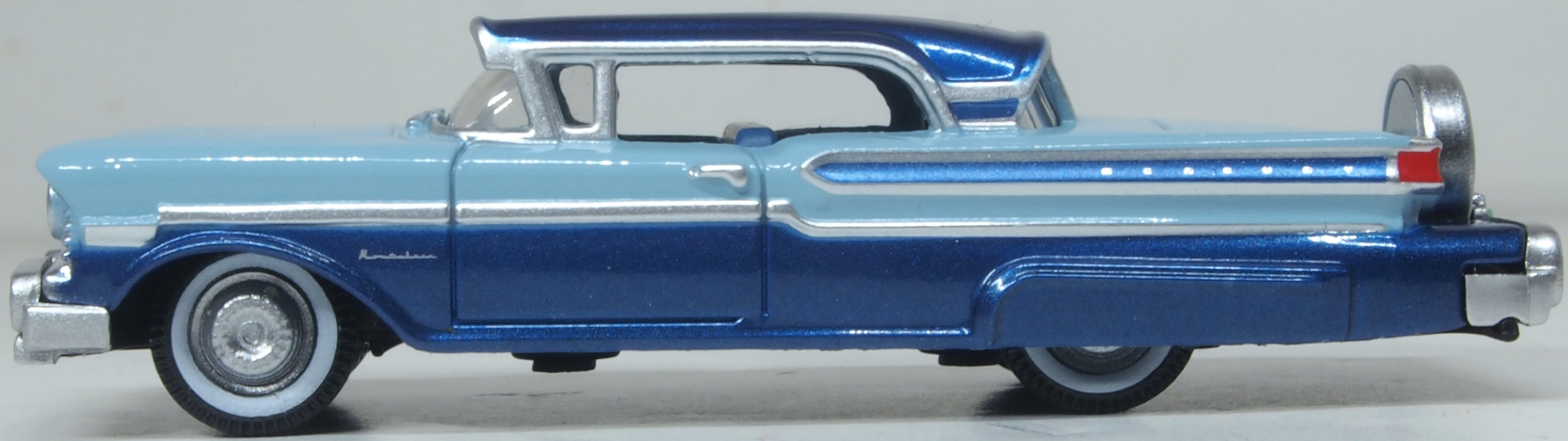 Oxford Diecast 1957 Mercury Montclair Nantucket Blue/Pacific Blue 1:87 Scale