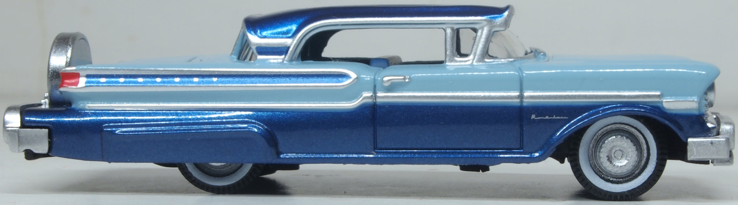 Oxford Diecast 1957 Mercury Montclair Nantucket Blue/Pacific Blue 1:87 Scale